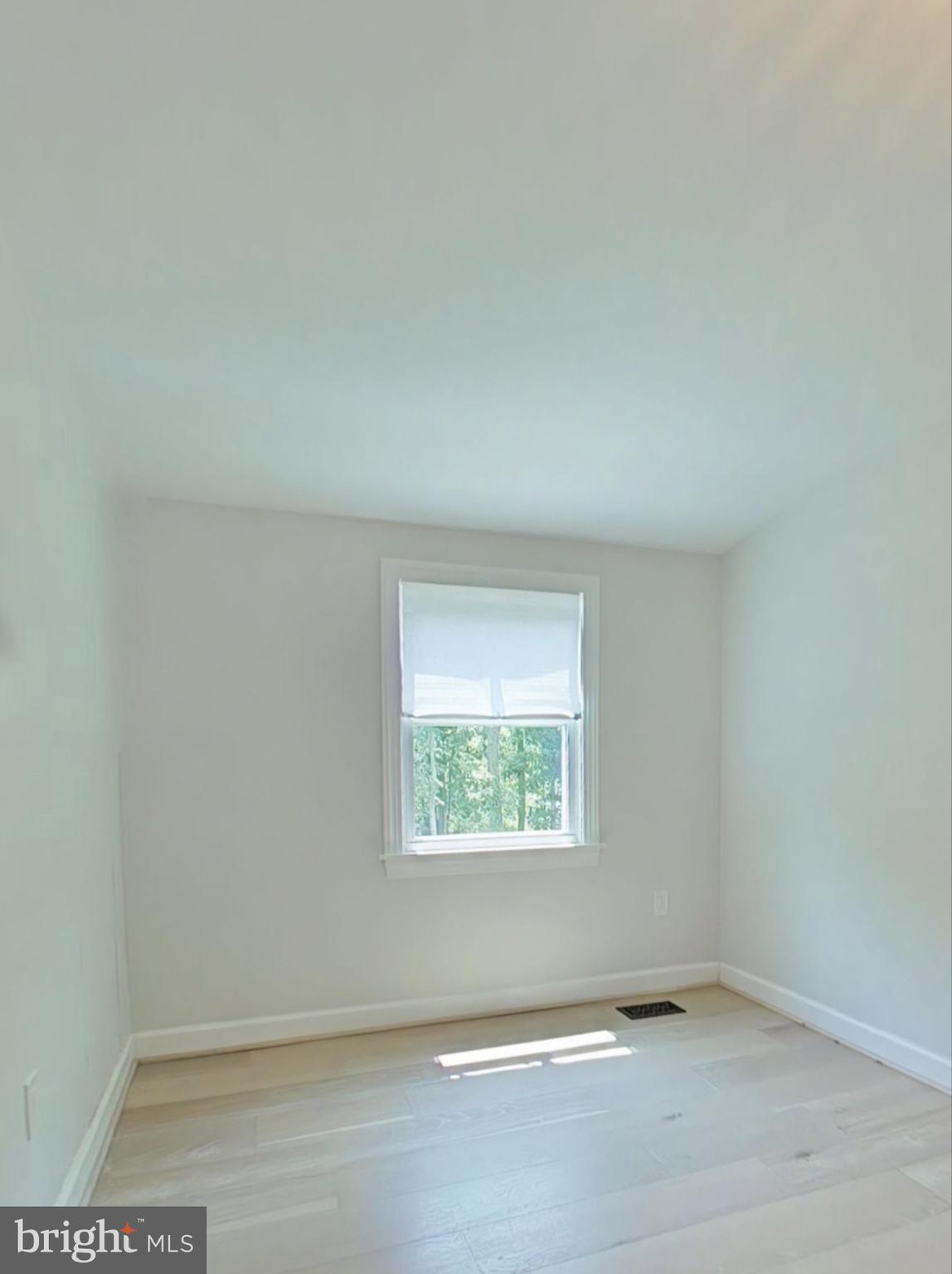 DALE CITY - Residential Lease