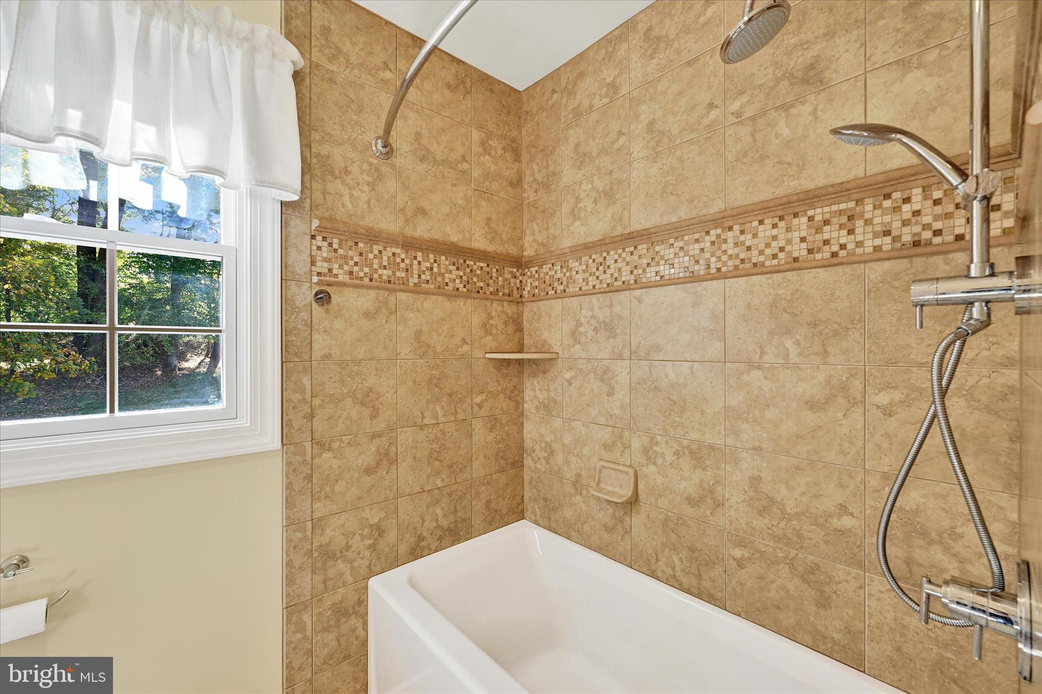 SUMMER HILL - Residential