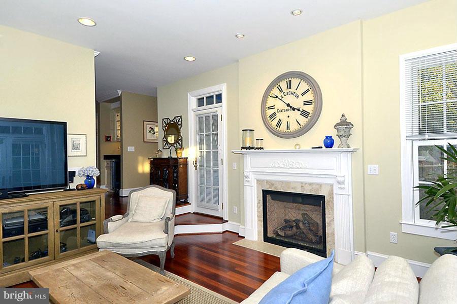 HISTORIC DISTRICT - Residential