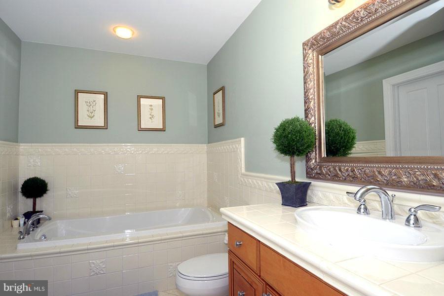 HISTORIC DISTRICT - Residential