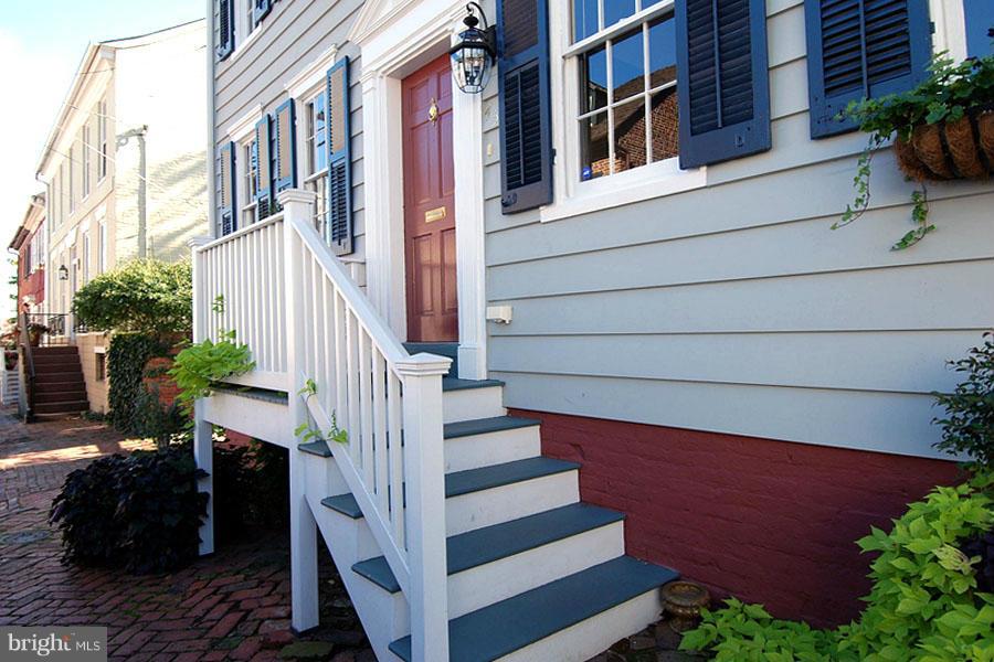 HISTORIC DISTRICT - Residential