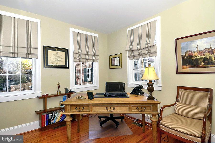 HISTORIC DISTRICT - Residential