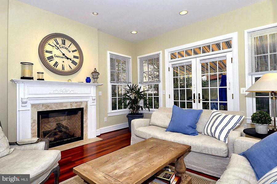 HISTORIC DISTRICT - Residential