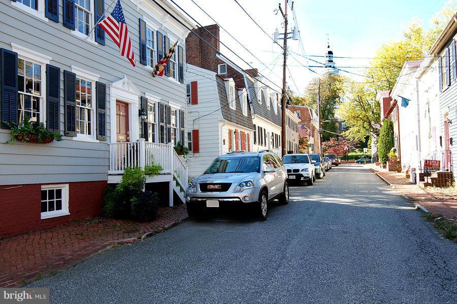 HISTORIC DISTRICT - Residential