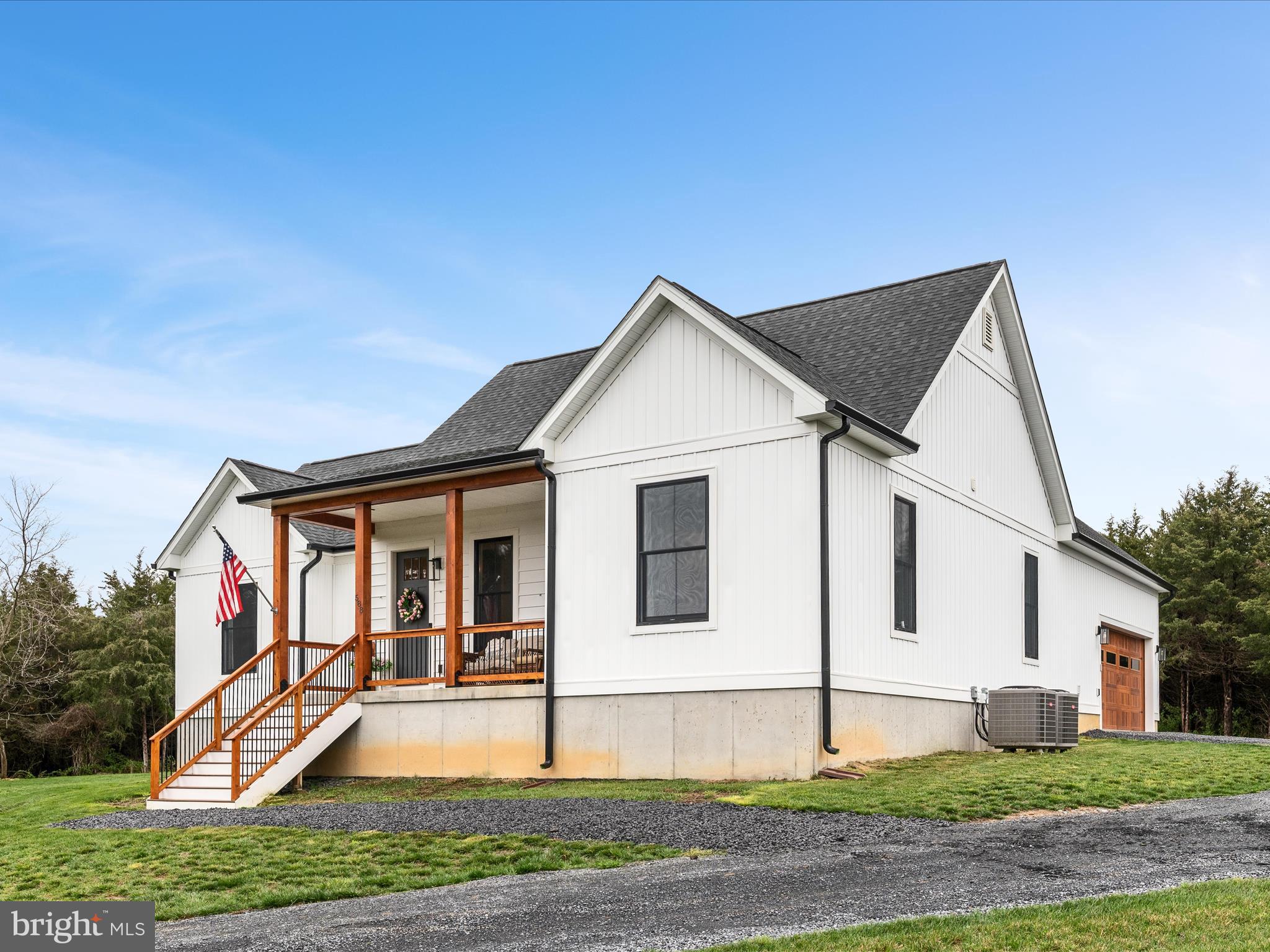 588 SAVANNAH DRIVE
