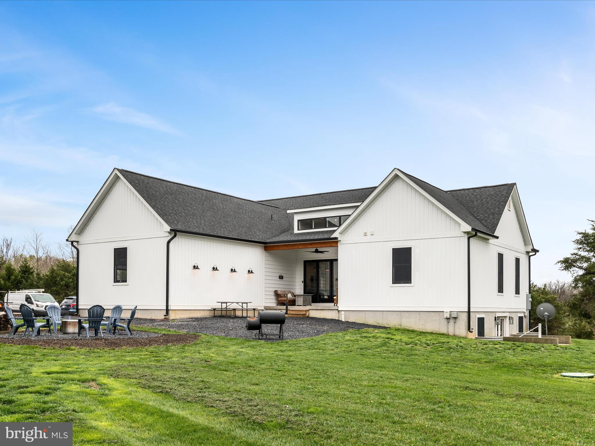 WAVERLY VIEW - Residential