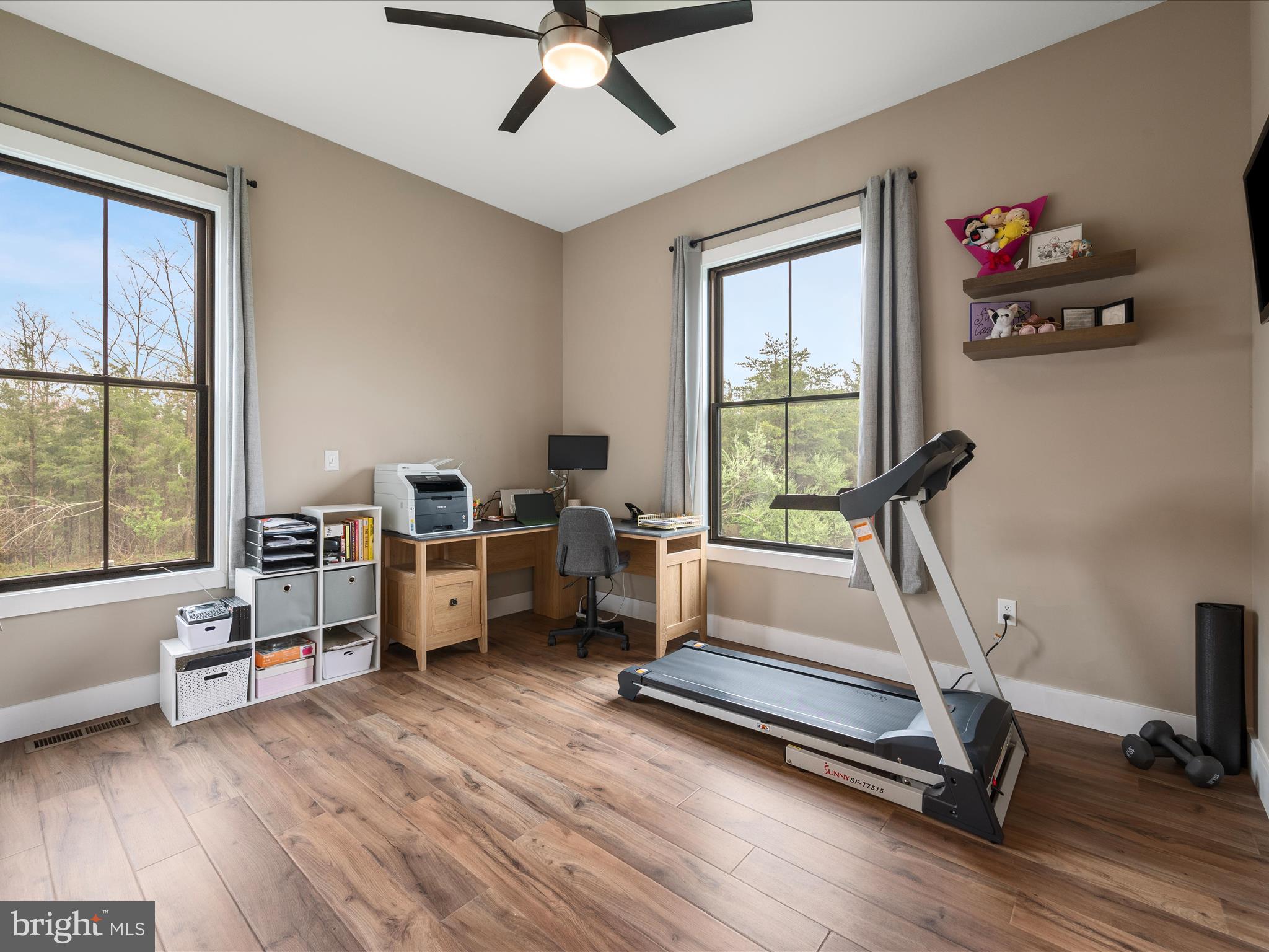 WAVERLY VIEW - Residential