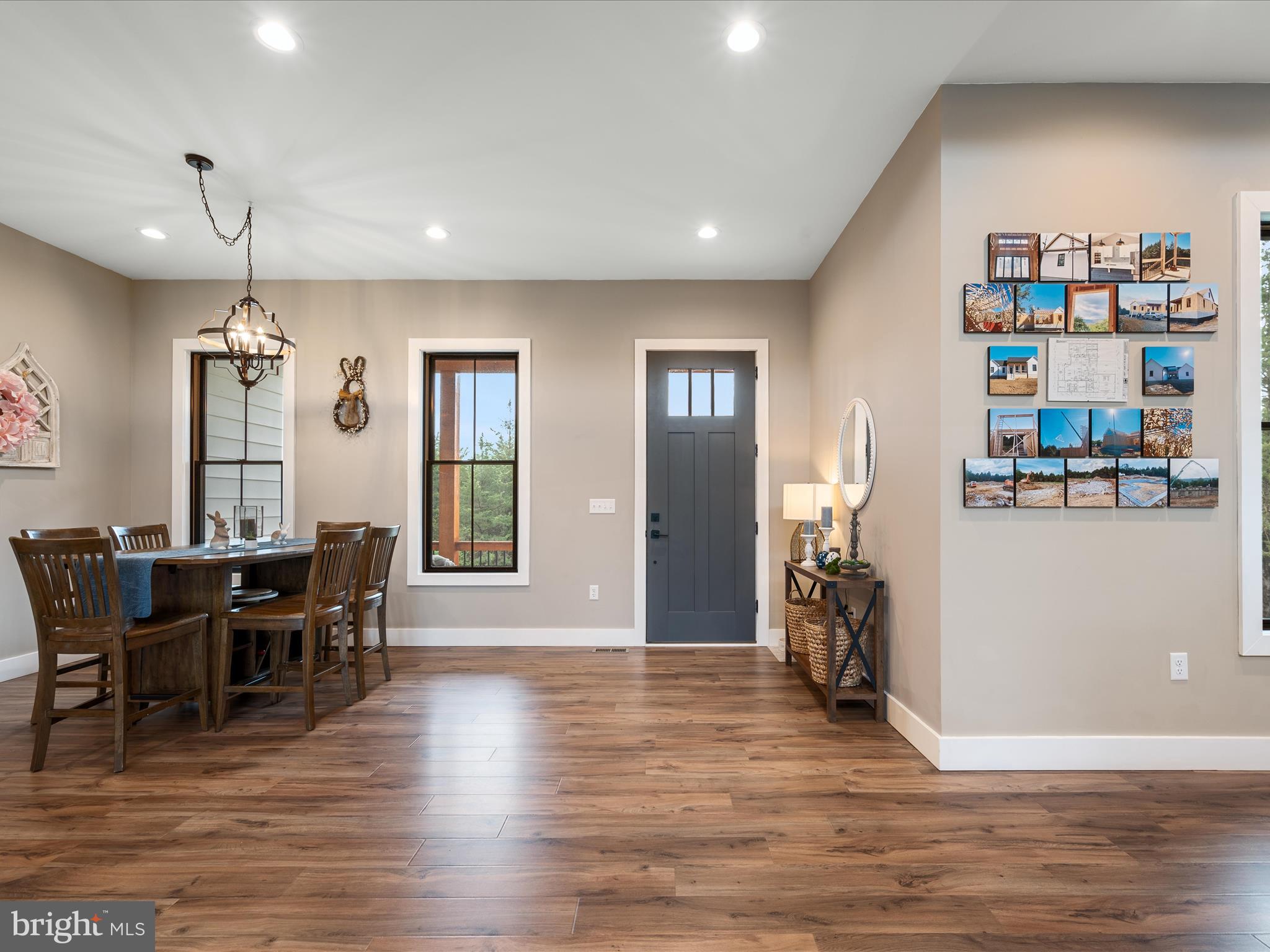 WAVERLY VIEW - Residential