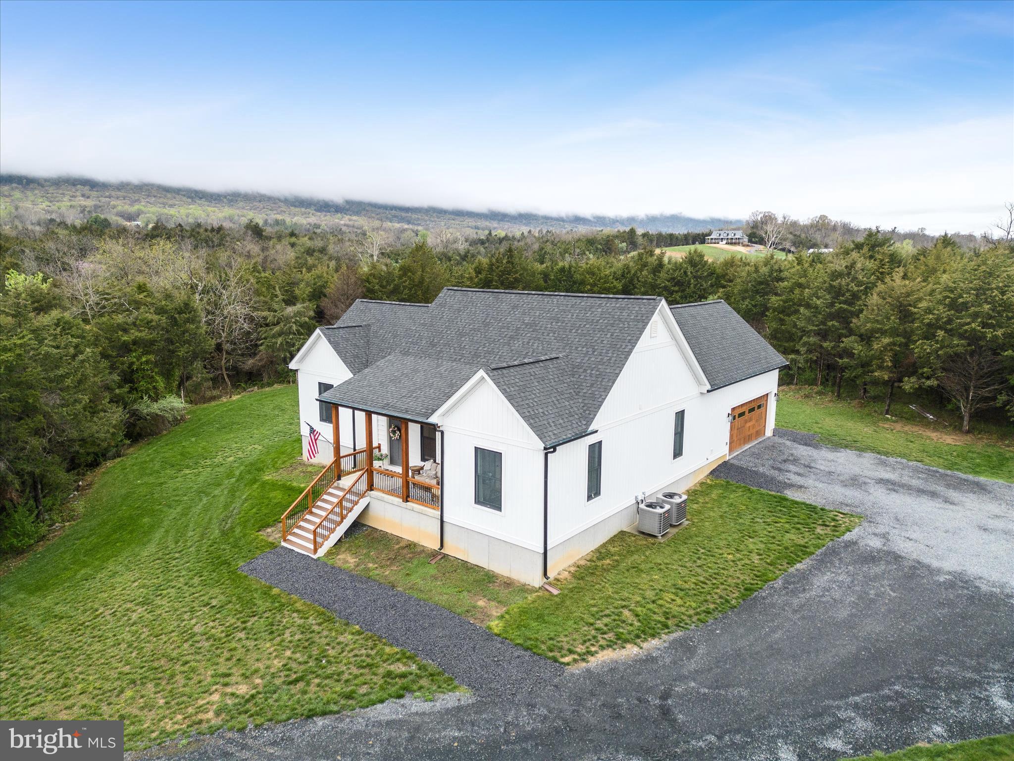 WAVERLY VIEW - Residential