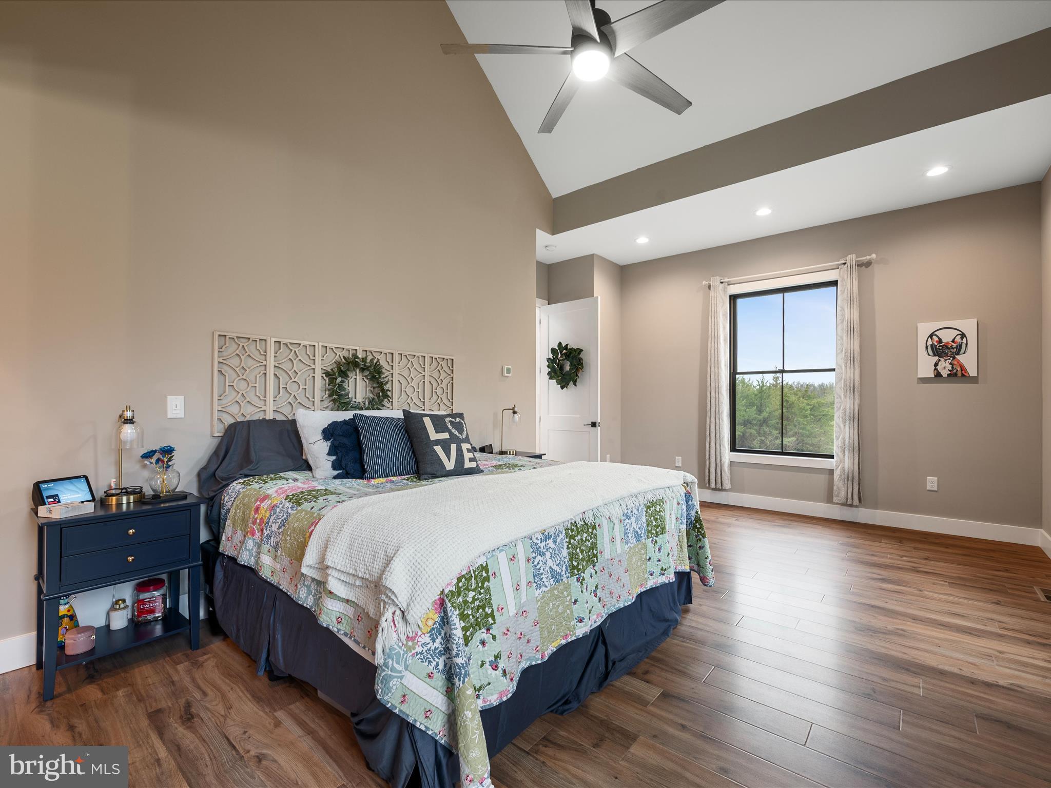 WAVERLY VIEW - Residential