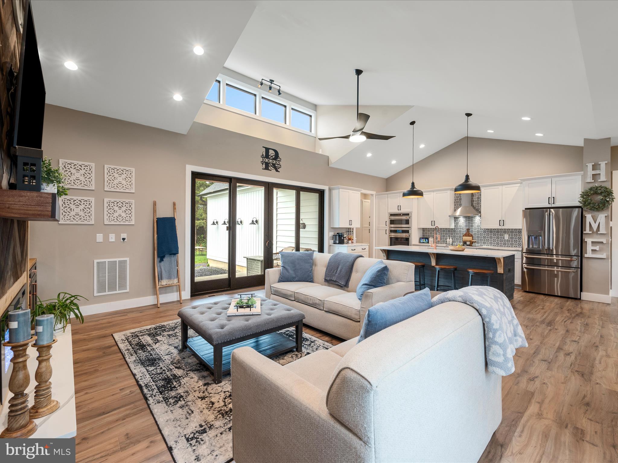 WAVERLY VIEW - Residential