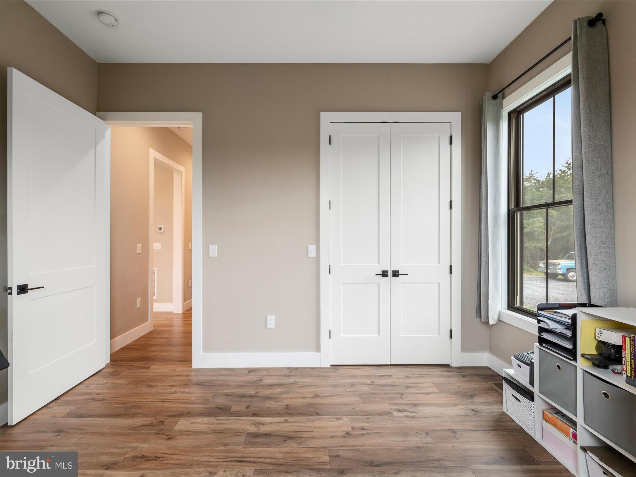 WAVERLY VIEW - Residential