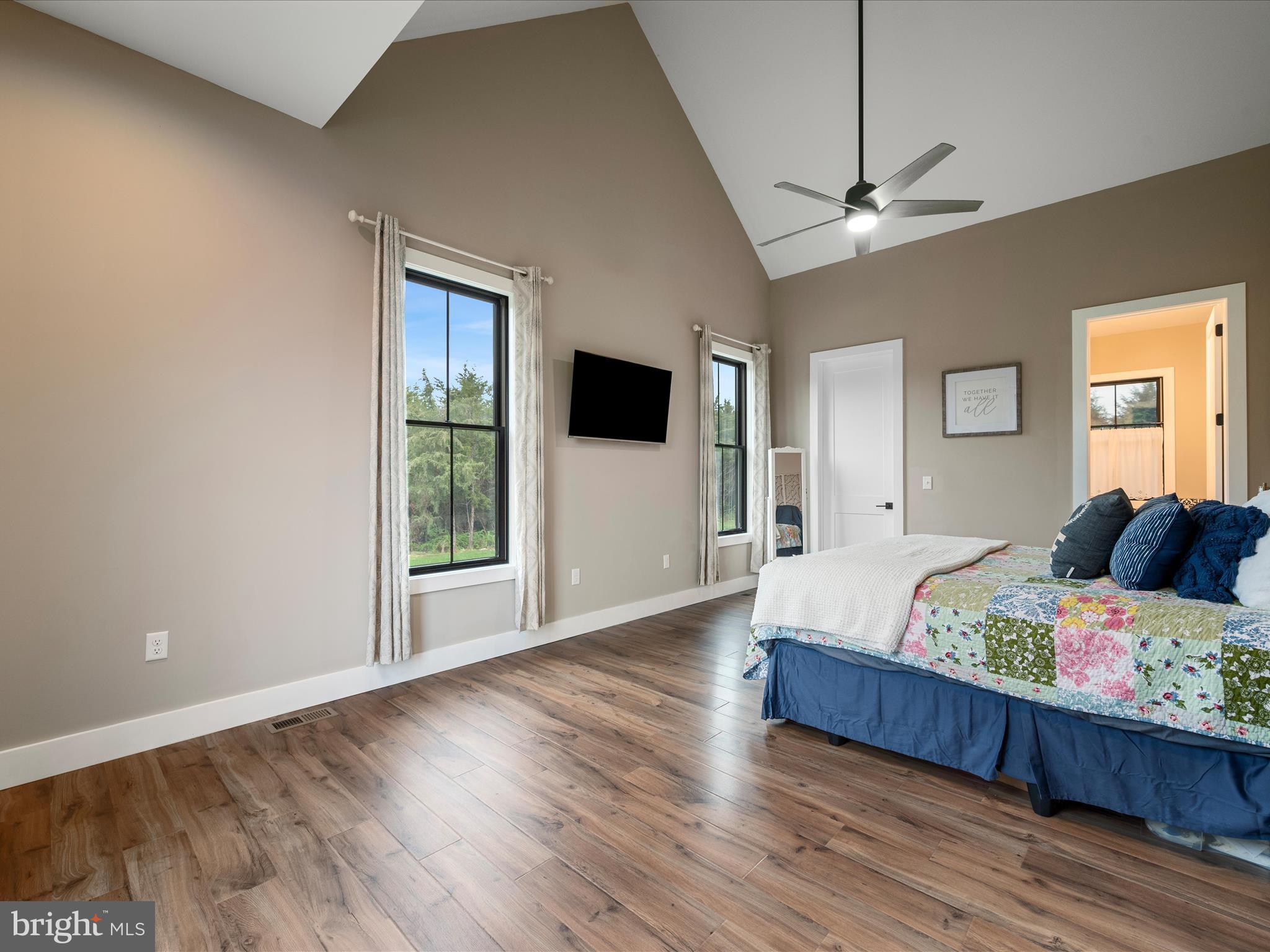 WAVERLY VIEW - Residential