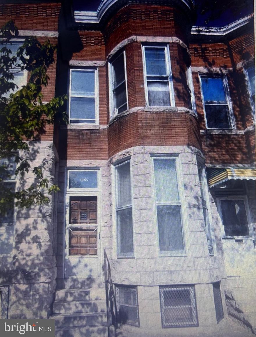 Great opportunity for investor or homeowner ! House is in great shape and is very spacious. Waiting for its new owner. Walking distance to Druid Hill Park and Coppin State College. Minutes away from downtown Baltimore
