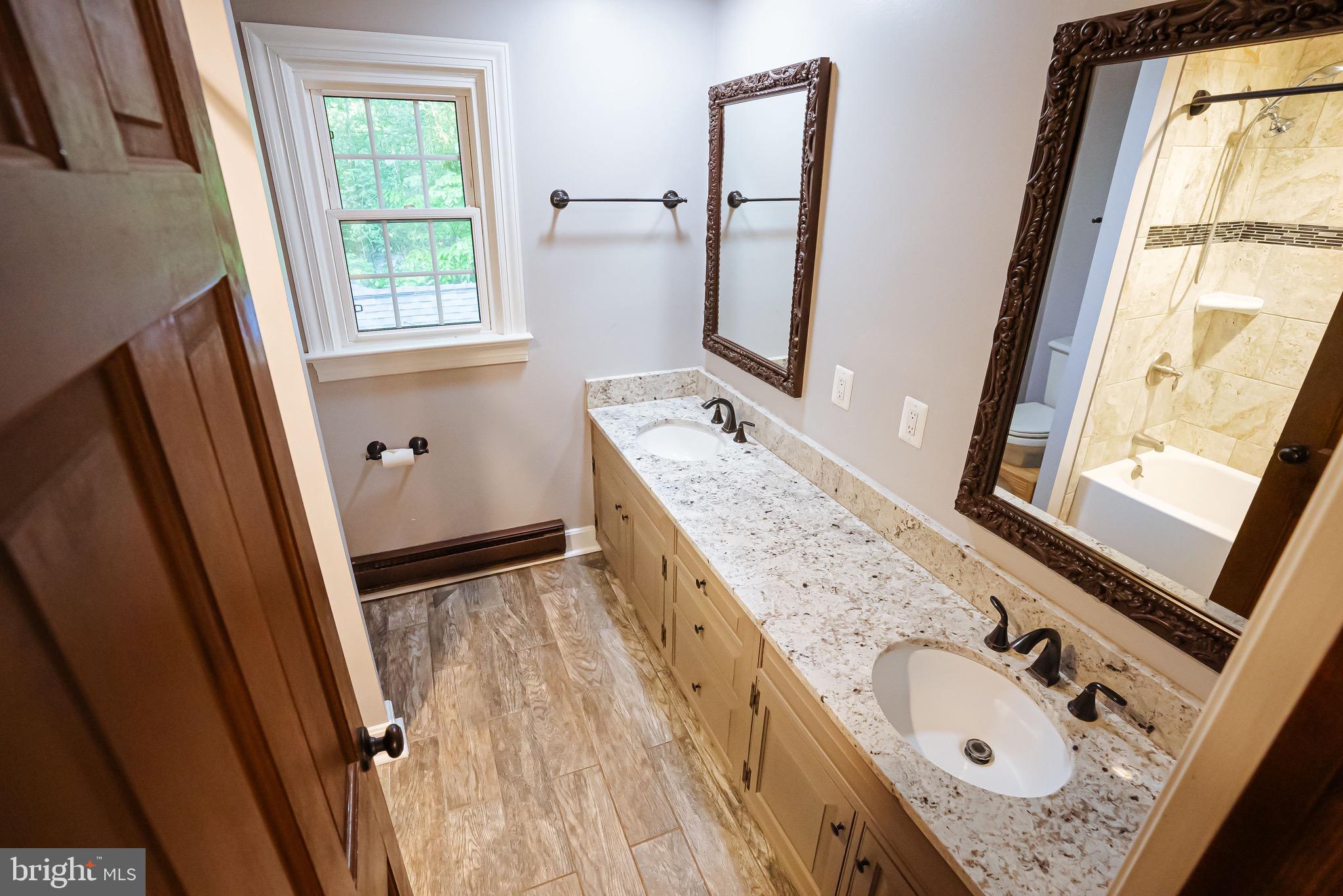 CLIFTON PARK - Residential