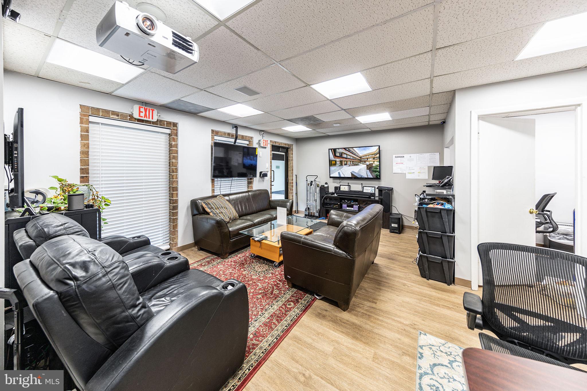 6116 ROLLING ROAD 109