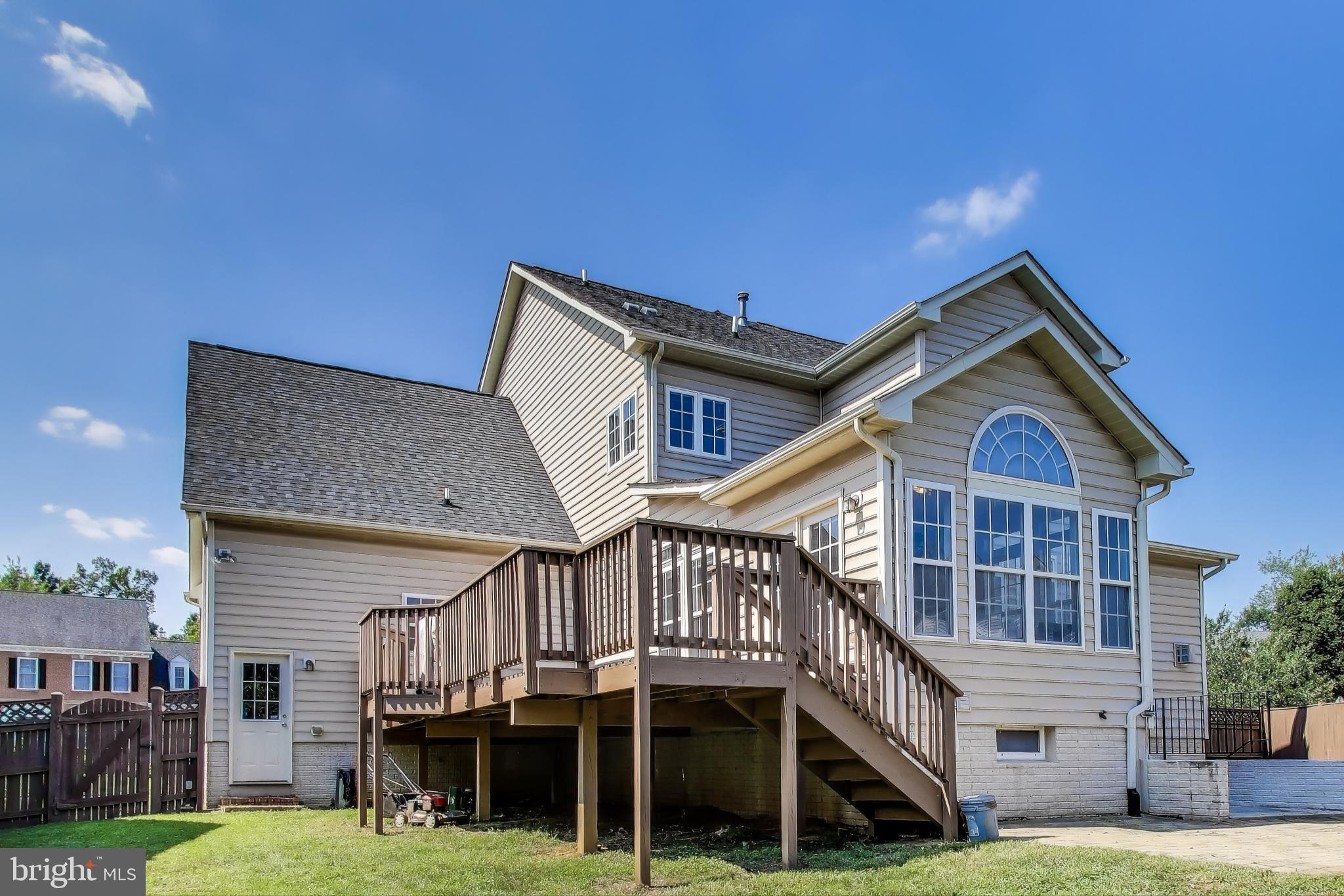 BRENTWOOD - Residential