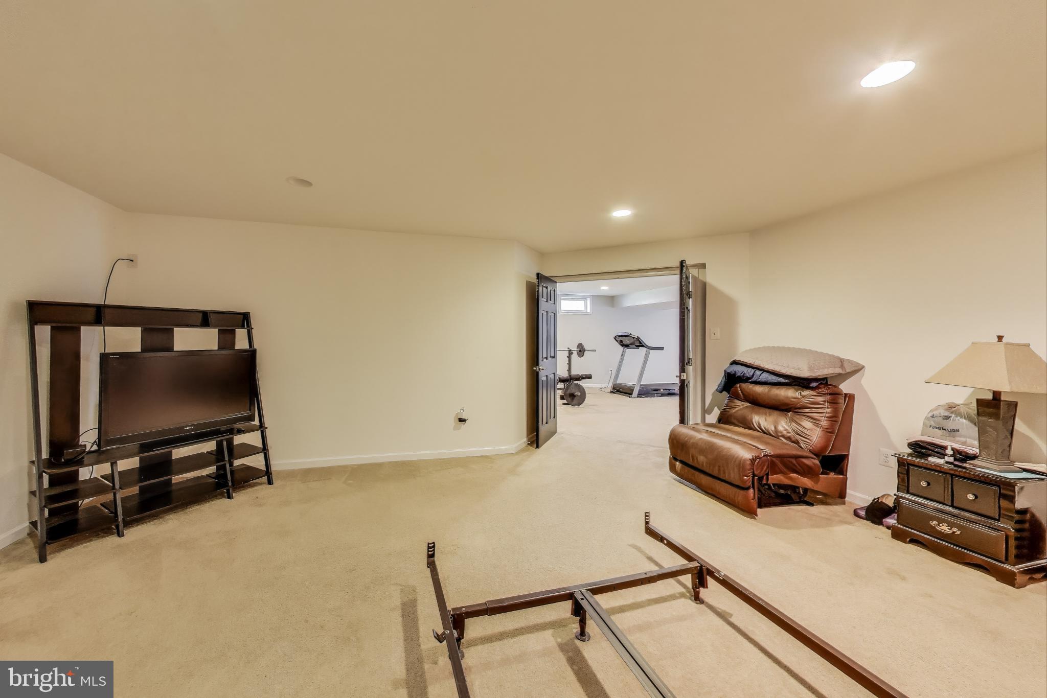 BRENTWOOD - Residential