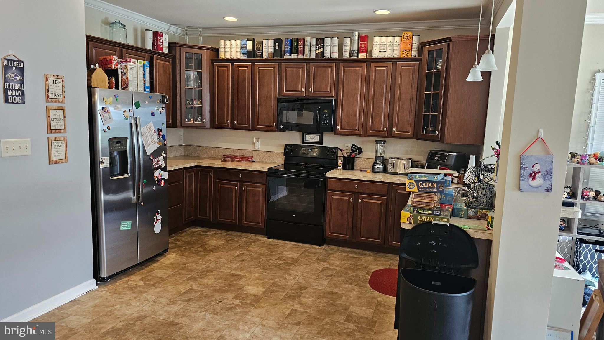 WALNUT KNOLLS - Residential