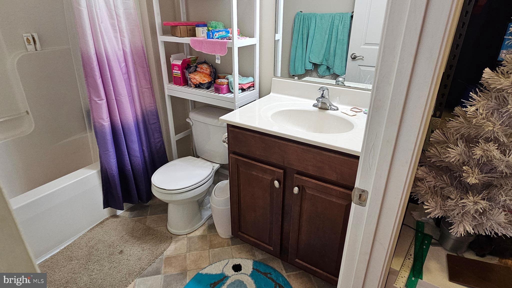 WALNUT KNOLLS - Residential