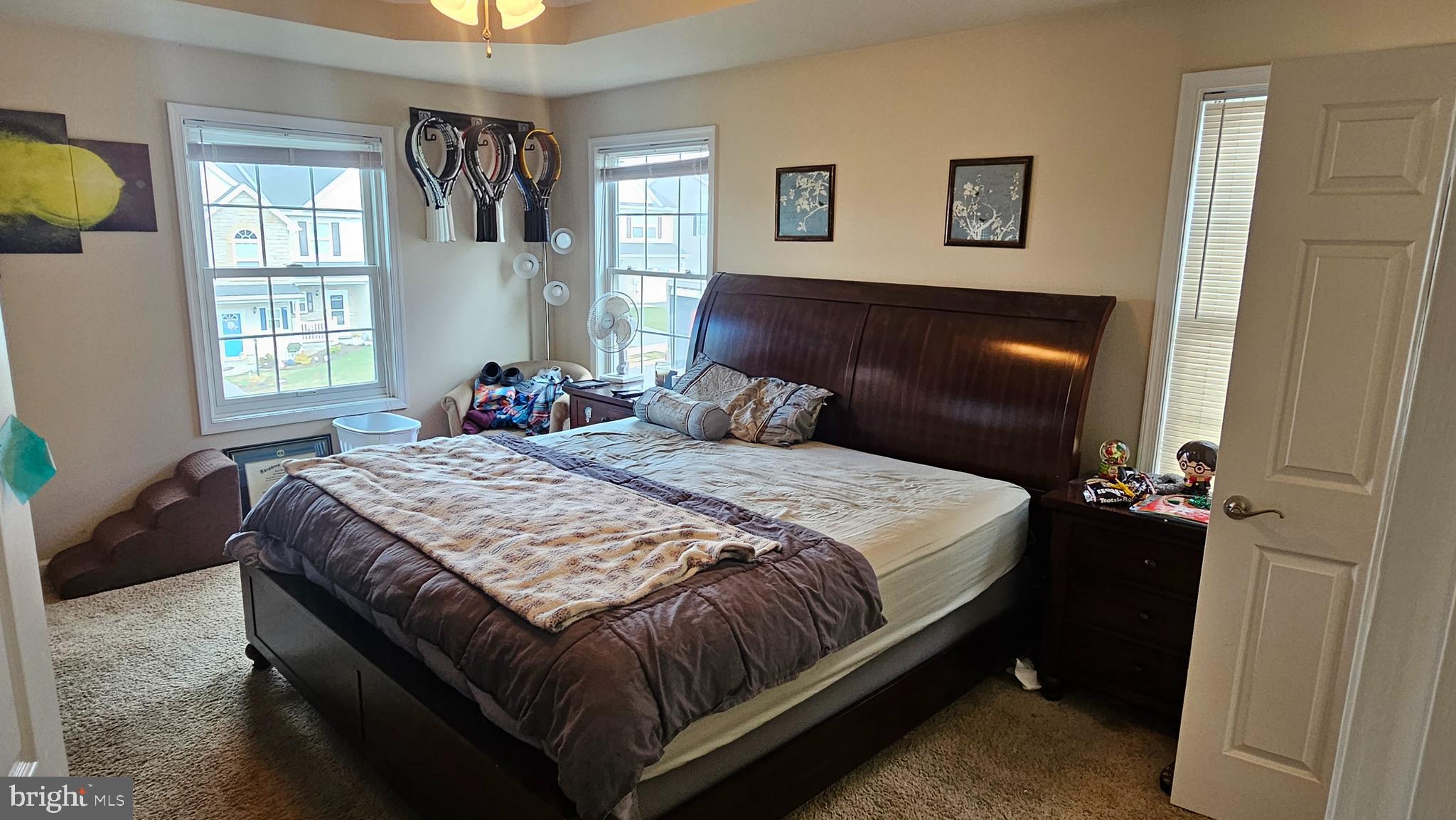 WALNUT KNOLLS - Residential