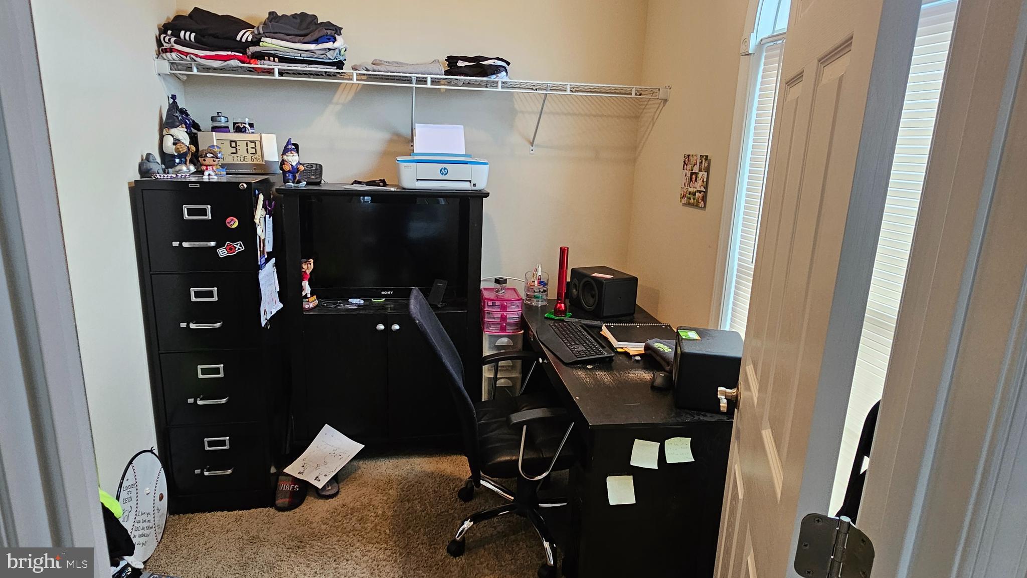 WALNUT KNOLLS - Residential