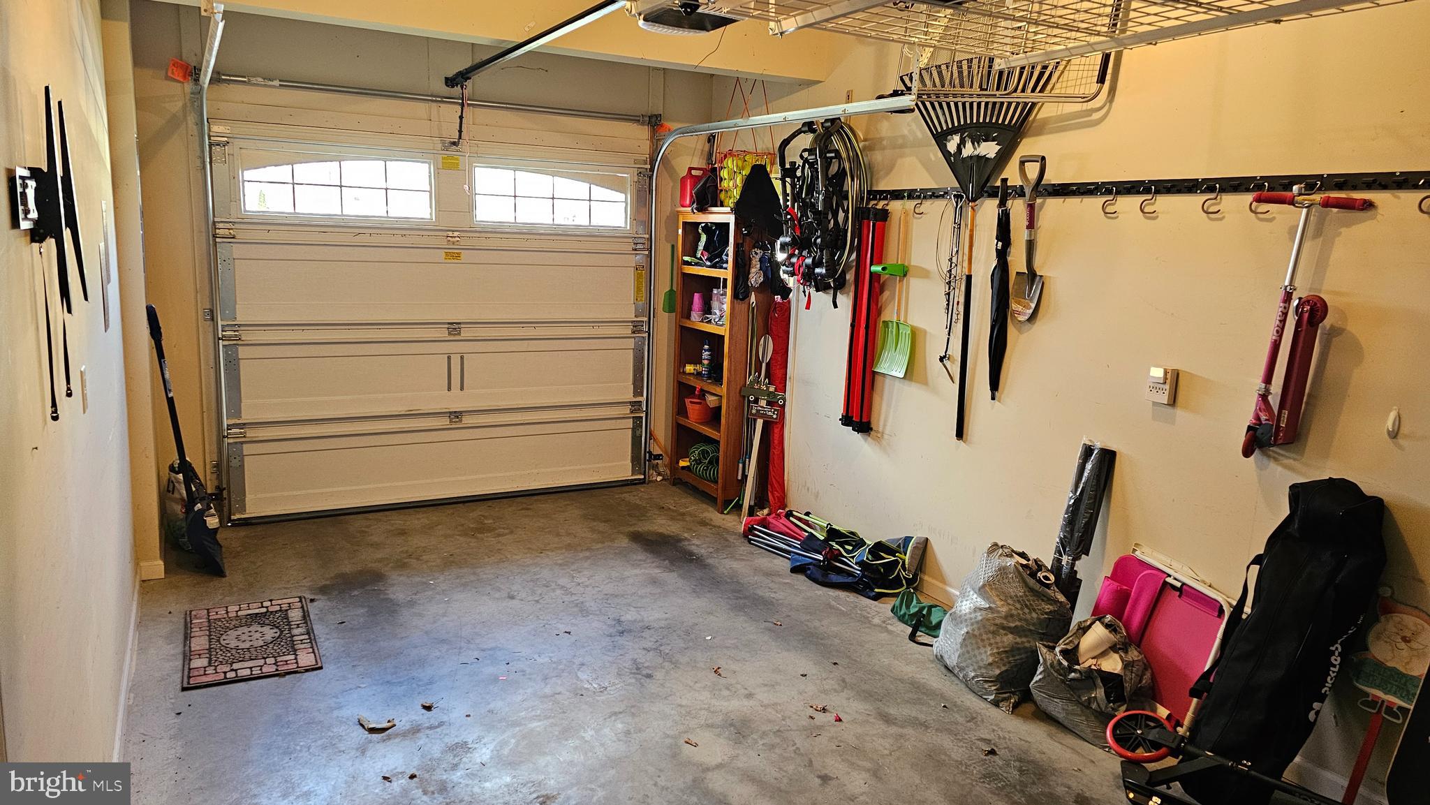 WALNUT KNOLLS - Residential