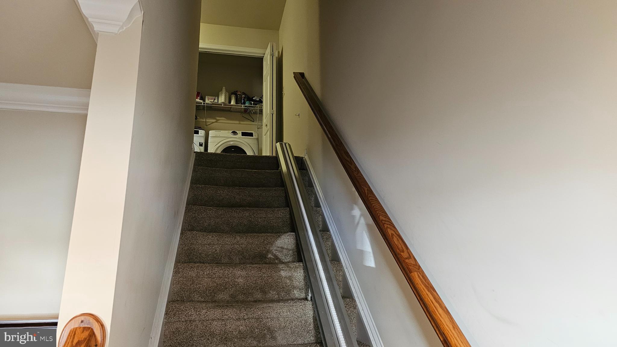 WALNUT KNOLLS - Residential