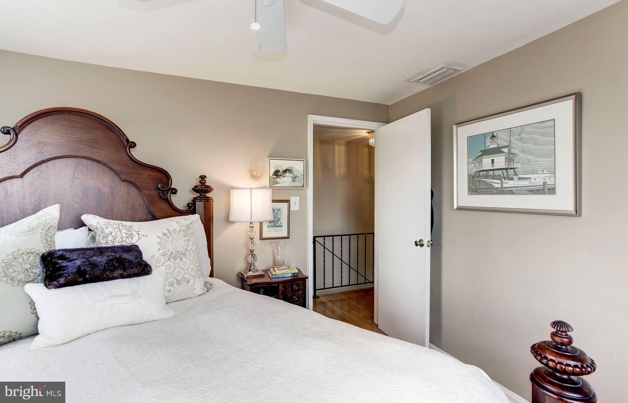 WARWICK VILLAGE - Residential