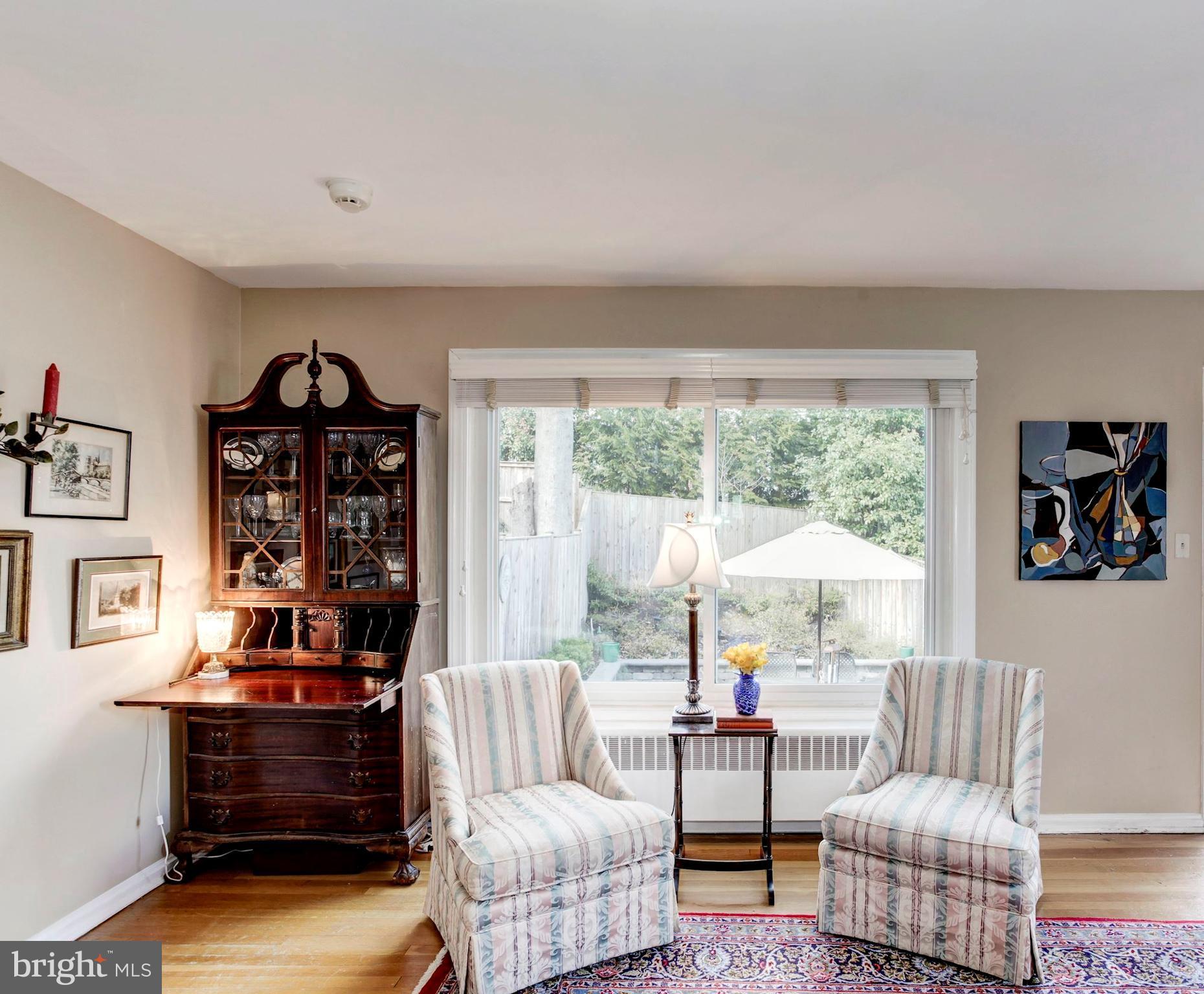 WARWICK VILLAGE - Residential