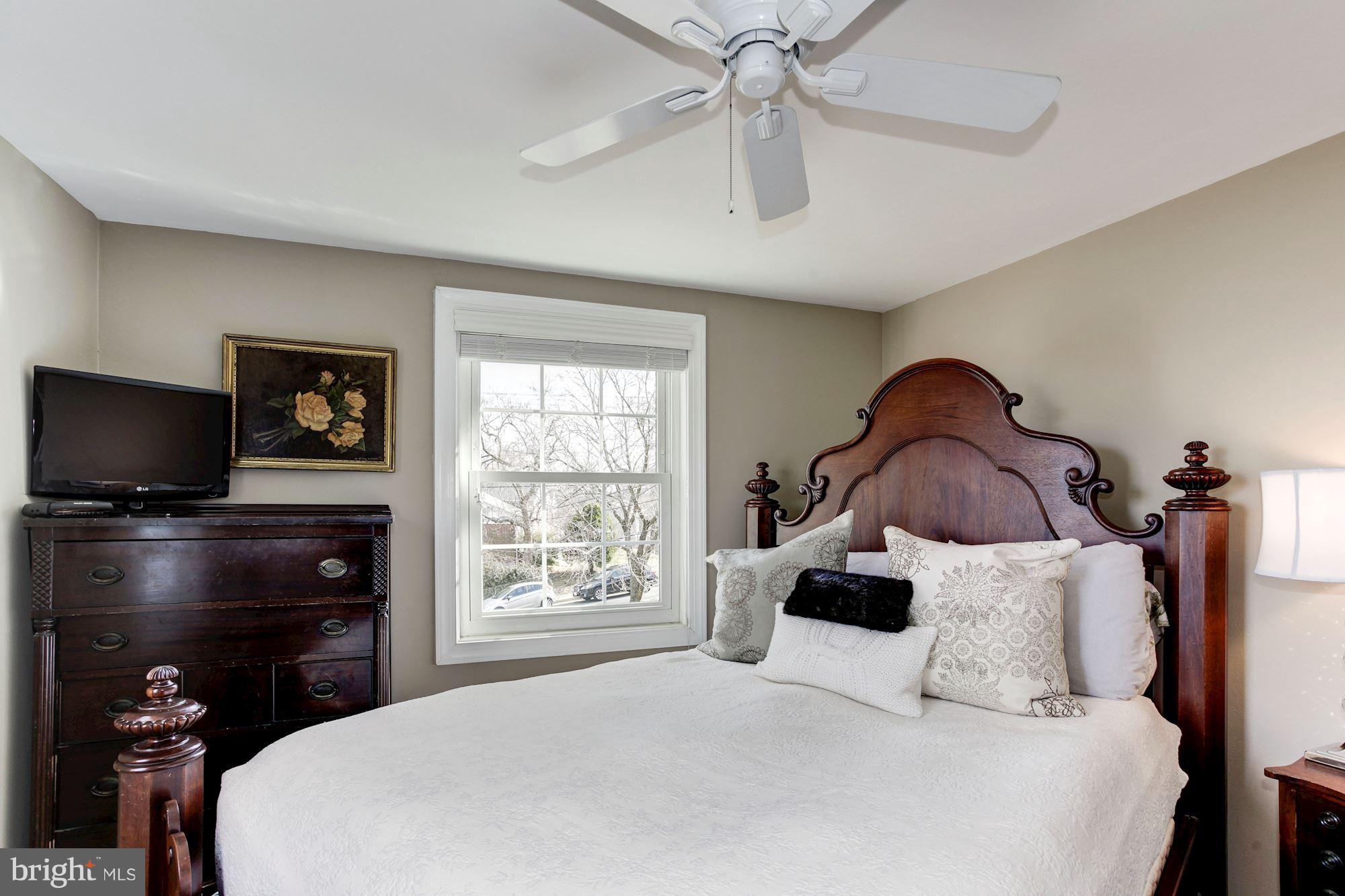 WARWICK VILLAGE - Residential