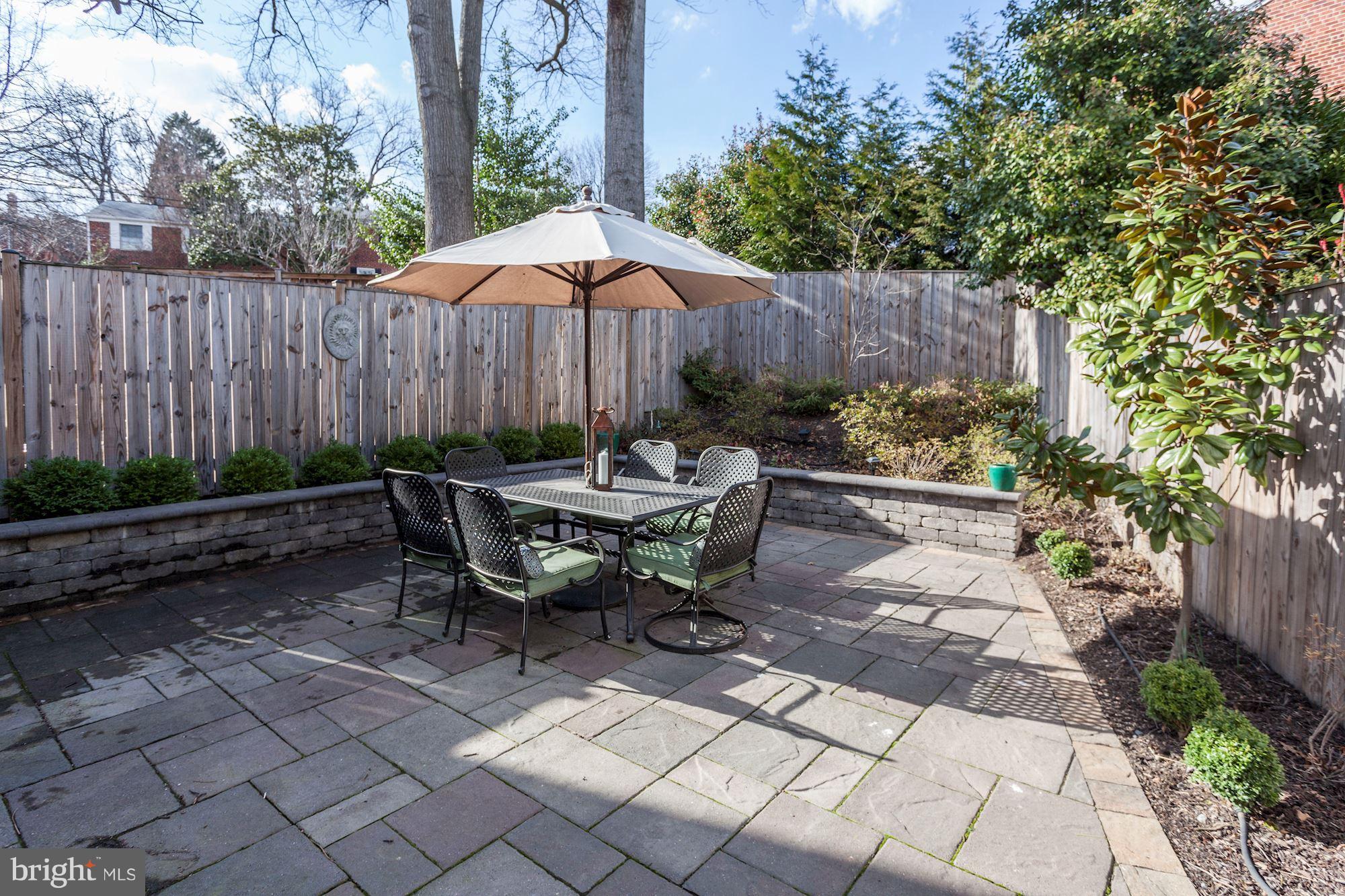 WARWICK VILLAGE - Residential