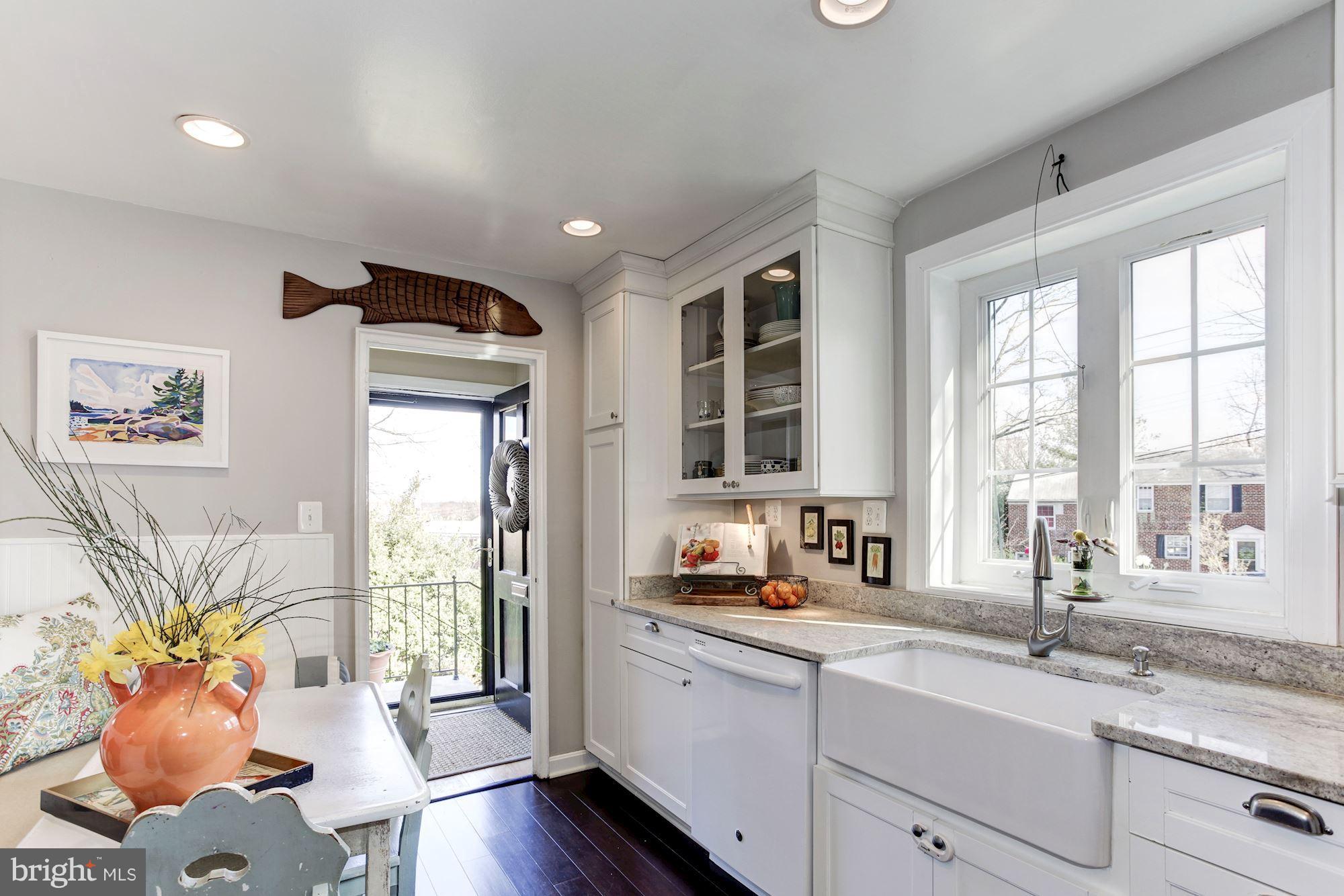 WARWICK VILLAGE - Residential