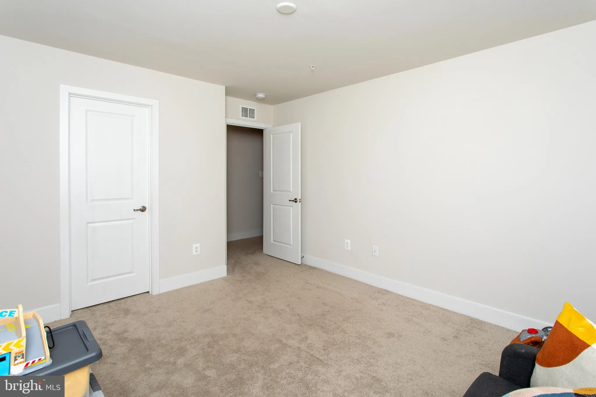 White Plains, Maryland 20695, United States, 4 Bedrooms Bedrooms, ,4 BathroomsBathrooms,Residential,Active,29095