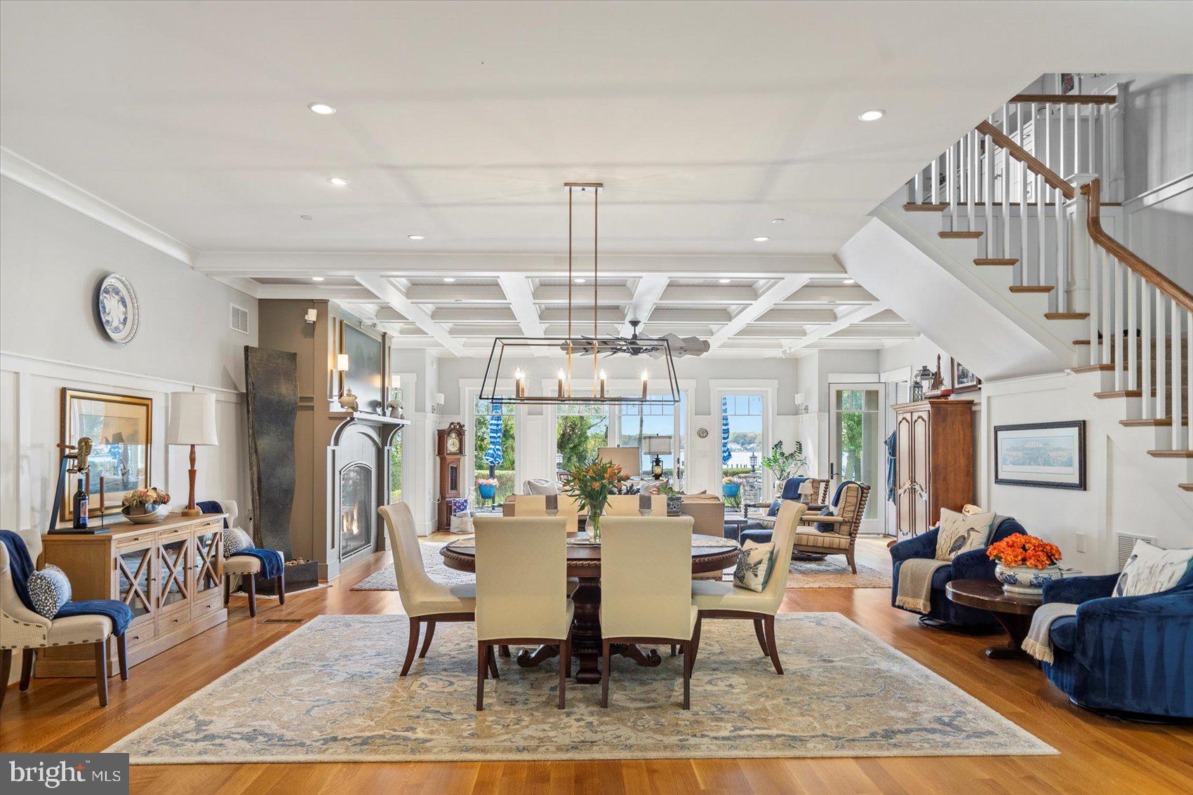 BOWLEYS QUARTERS - Residential