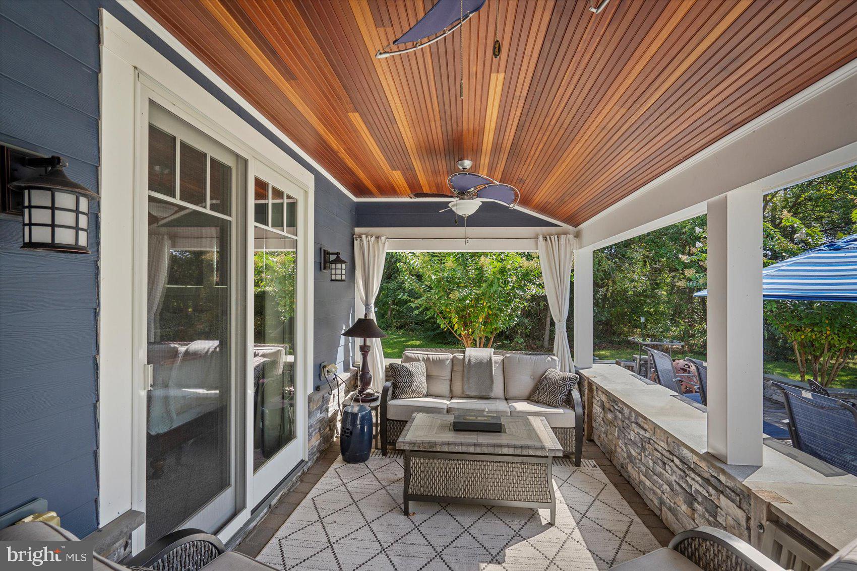 BOWLEYS QUARTERS - Residential