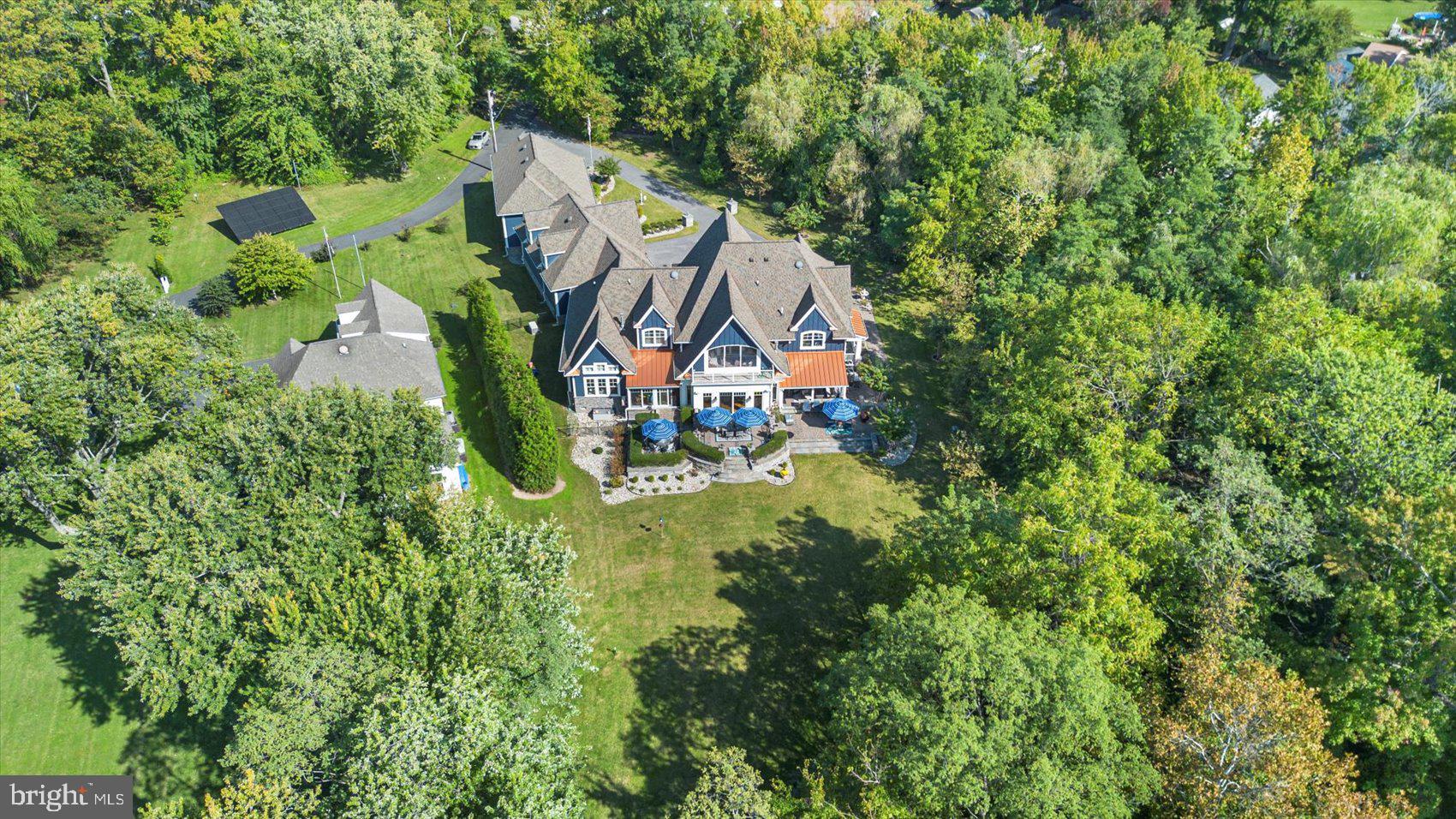 BOWLEYS QUARTERS - Residential