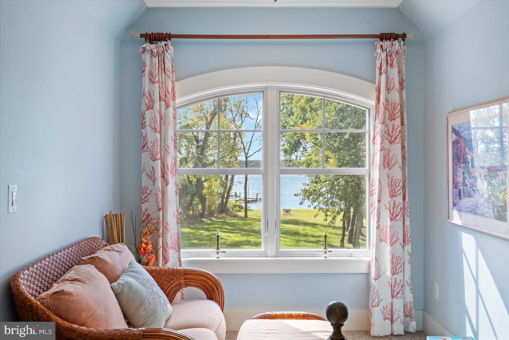 BOWLEYS QUARTERS - Residential