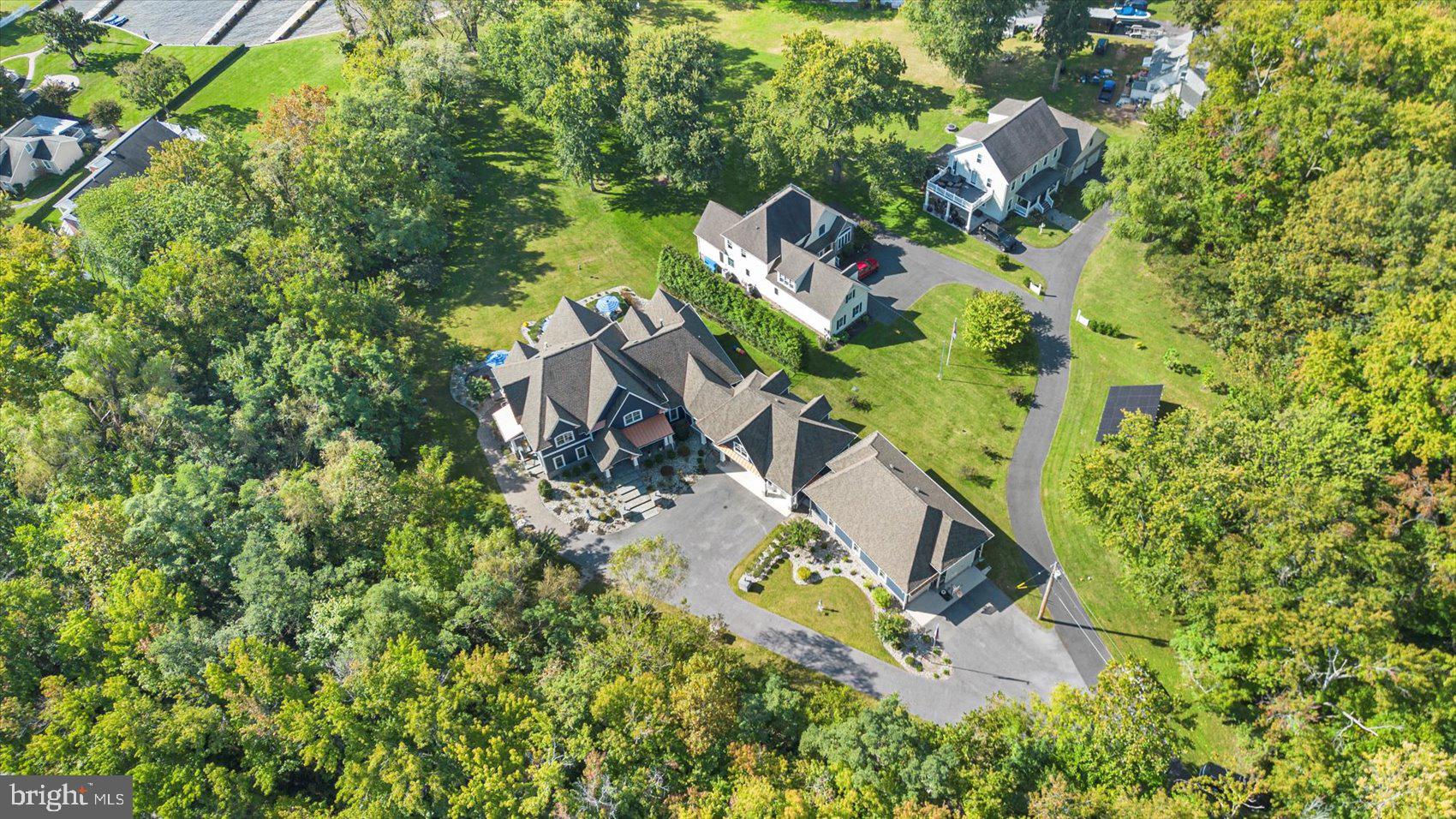 BOWLEYS QUARTERS - Residential