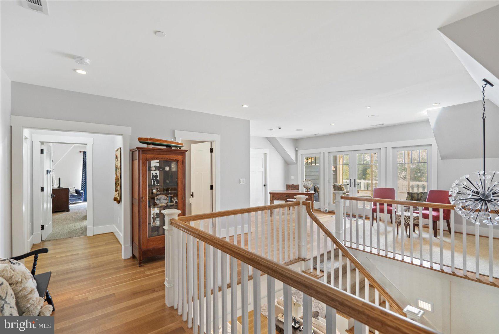 BOWLEYS QUARTERS - Residential