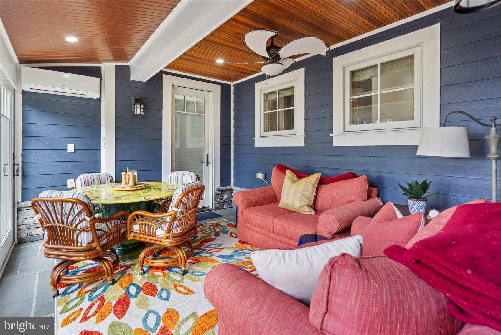 BOWLEYS QUARTERS - Residential