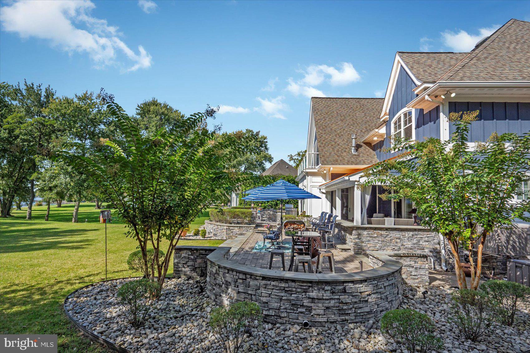 BOWLEYS QUARTERS - Residential