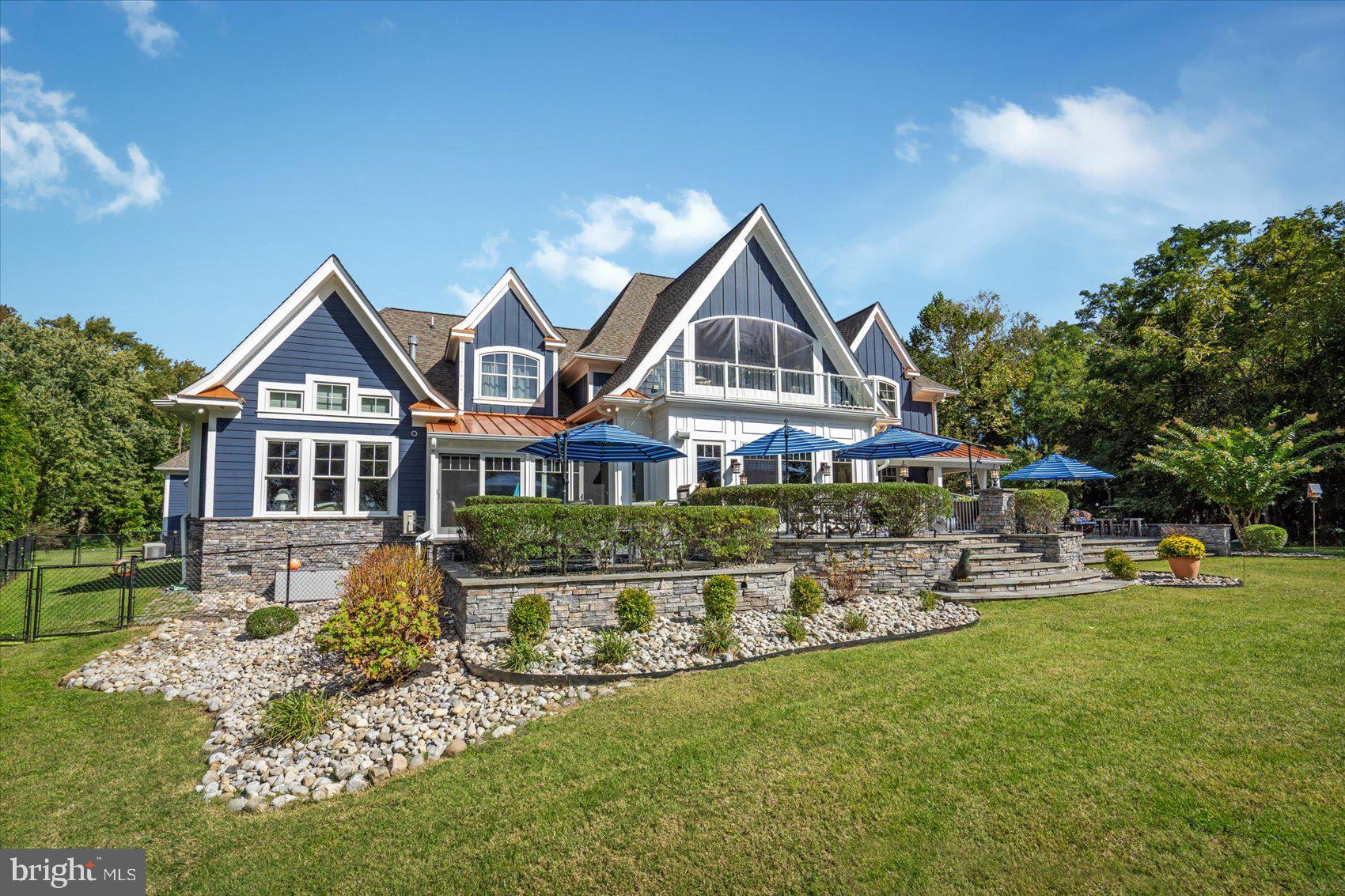 BOWLEYS QUARTERS - Residential