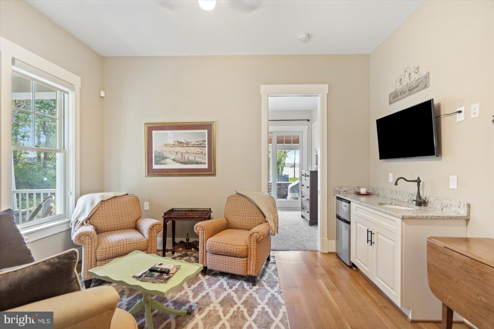 BOWLEYS QUARTERS - Residential