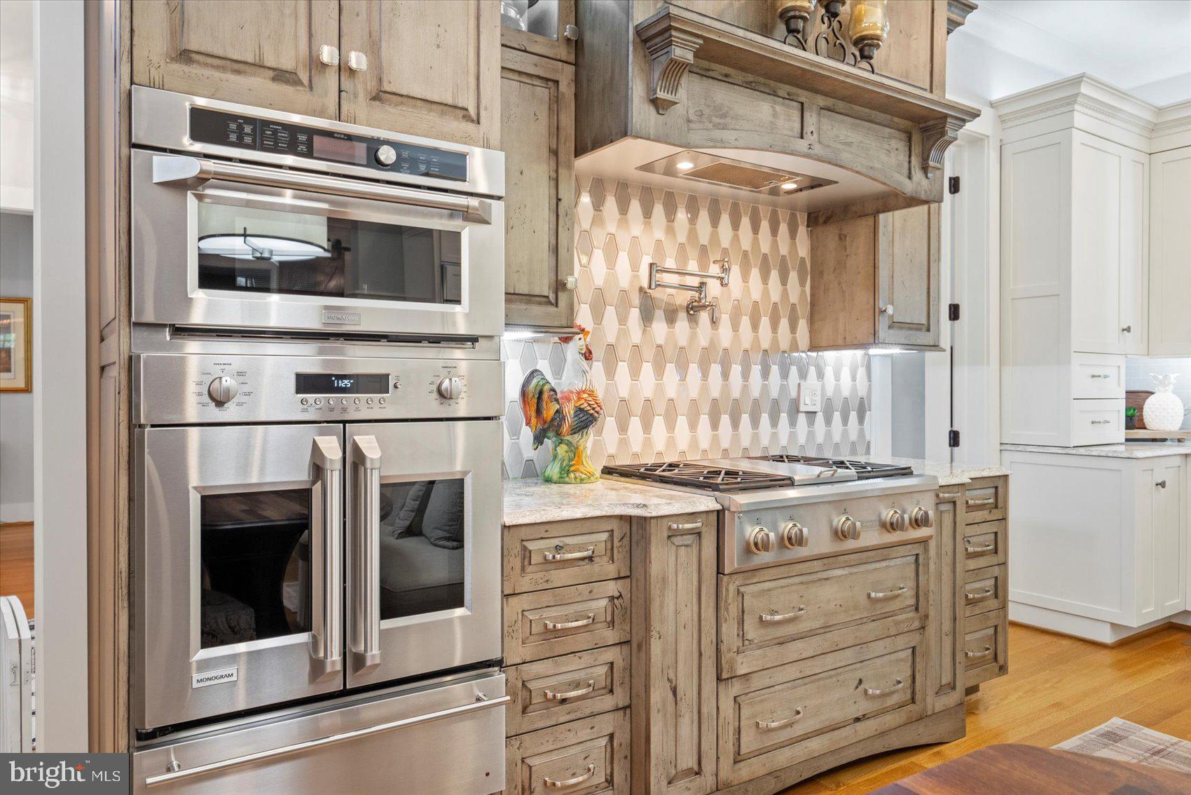 BOWLEYS QUARTERS - Residential