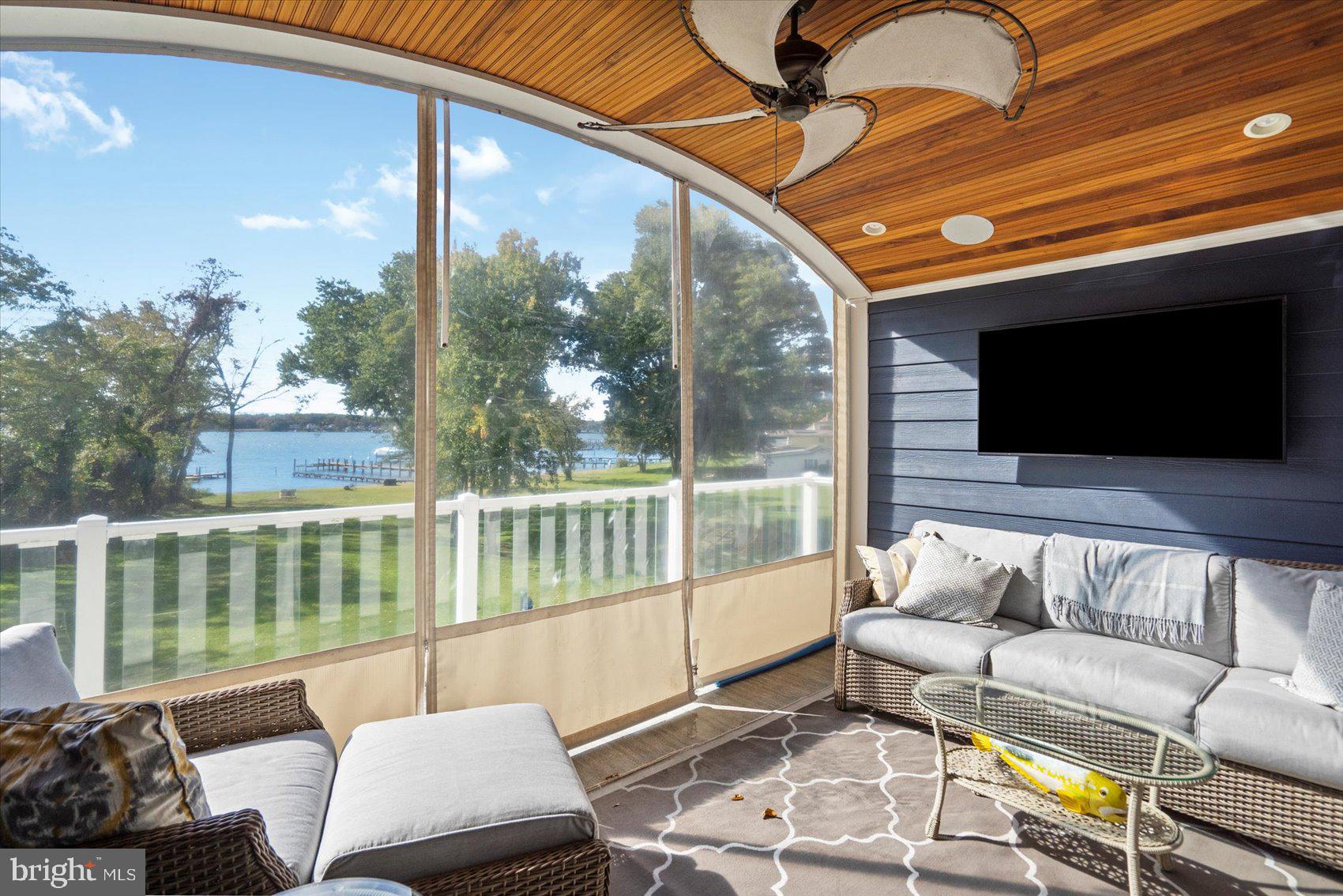 BOWLEYS QUARTERS - Residential