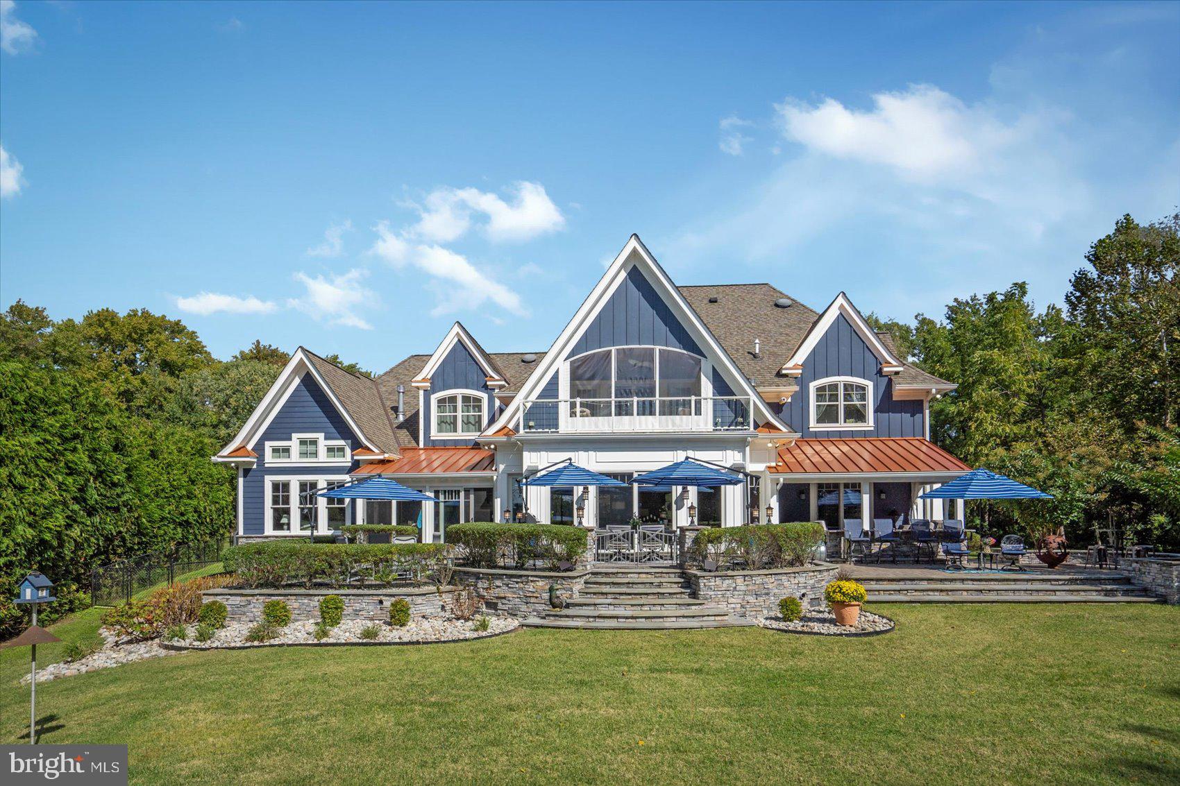 BOWLEYS QUARTERS - Residential