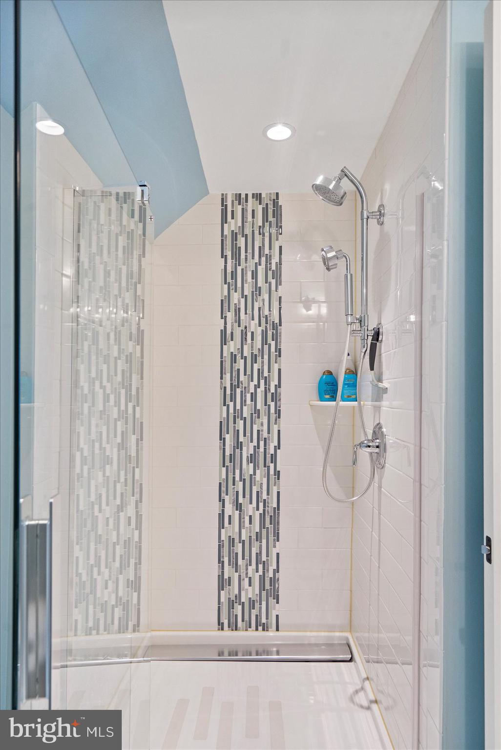 BOWLEYS QUARTERS - Residential