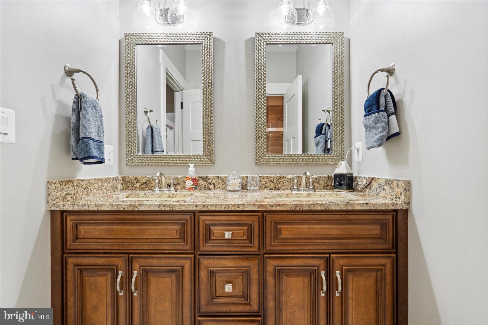 BOWLEYS QUARTERS - Residential