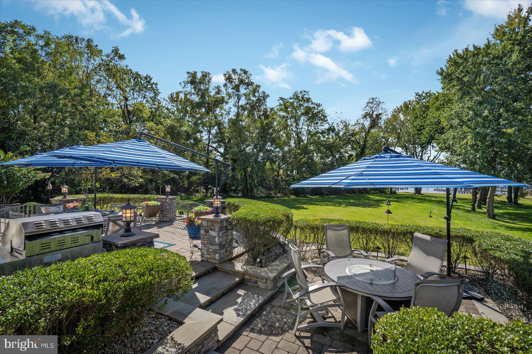 BOWLEYS QUARTERS - Residential